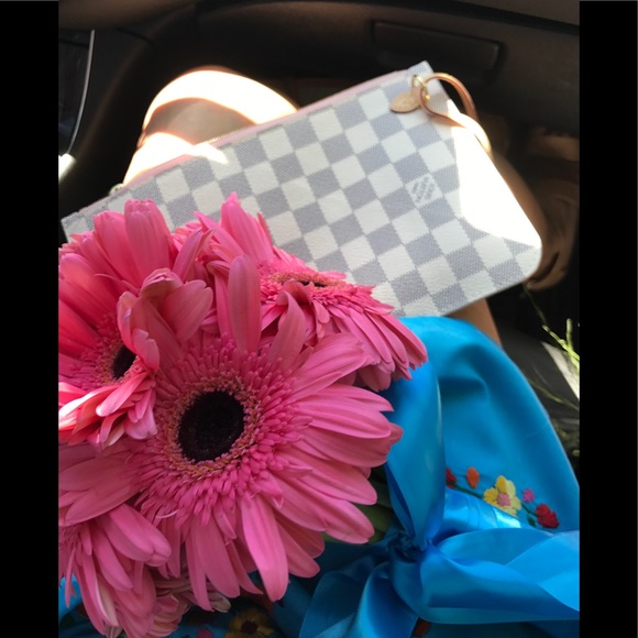 Meet Your Posher, Mia - Picture 6 of 7